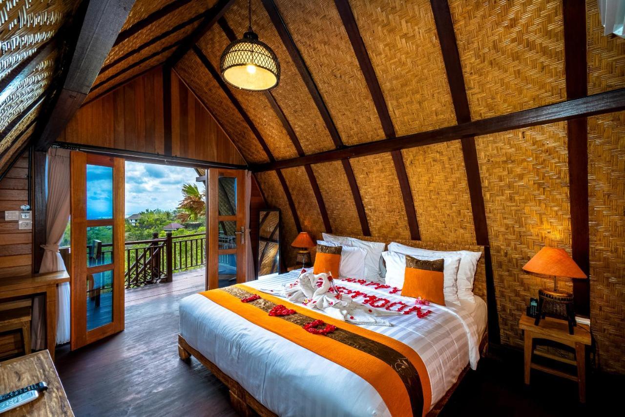 The Kirana Ungasan Villa Jimbaran  Exterior photo